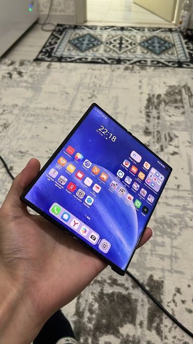 Huawei Mate XS 2