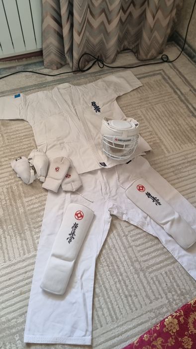 Киокушинкай каратэ формасы