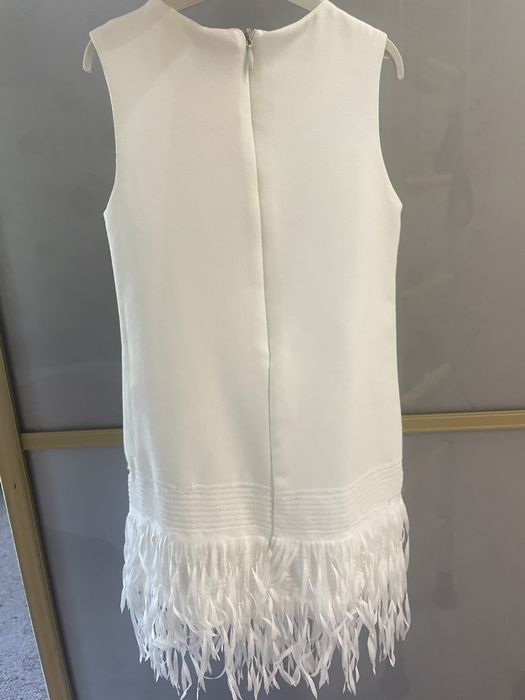 Продается оригинальное платье на девочку