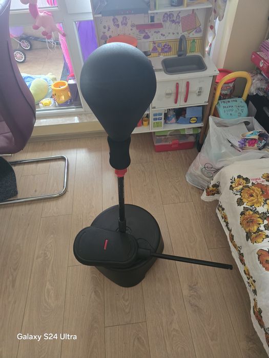 Офис столове черен цвят