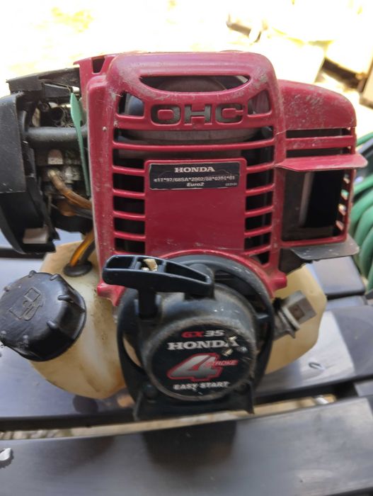 Професионален четиритактов тример Хонда UMK 435 E