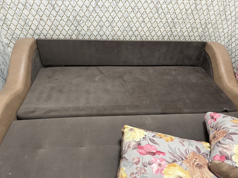 Продам диван, в хорошем состоянии