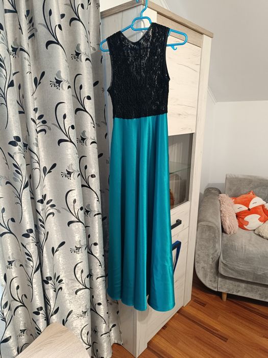 Se vinde Rochie verde