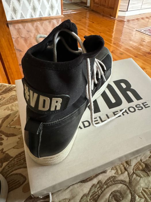 Обувь женская молодежная