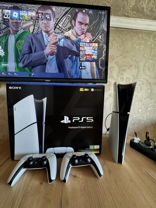 PlayStation 5 Slim Digital Edition 1000 GB + 2 геймпада