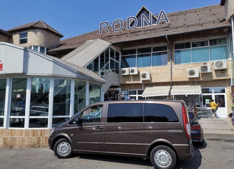 Stand Magazin Rodna Afacere la cheie