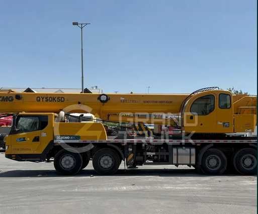 Avtokran XCMG 25-30-50 tonnalik