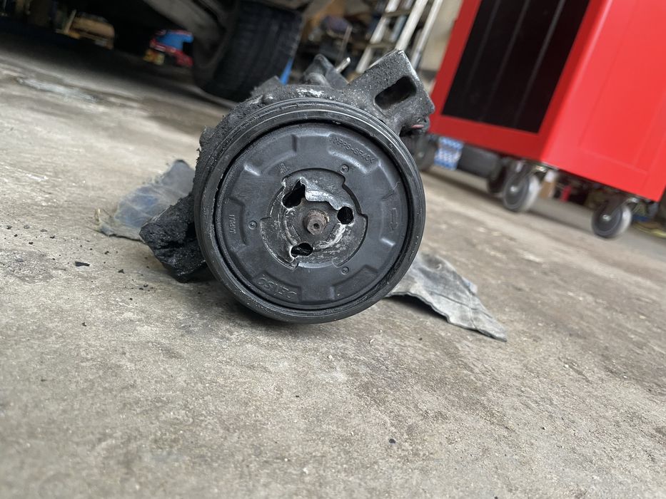 Компресор климатик BMW e9x