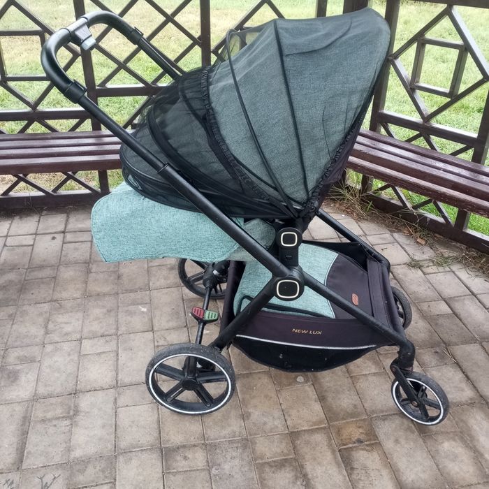 Продам коляску New Lyx