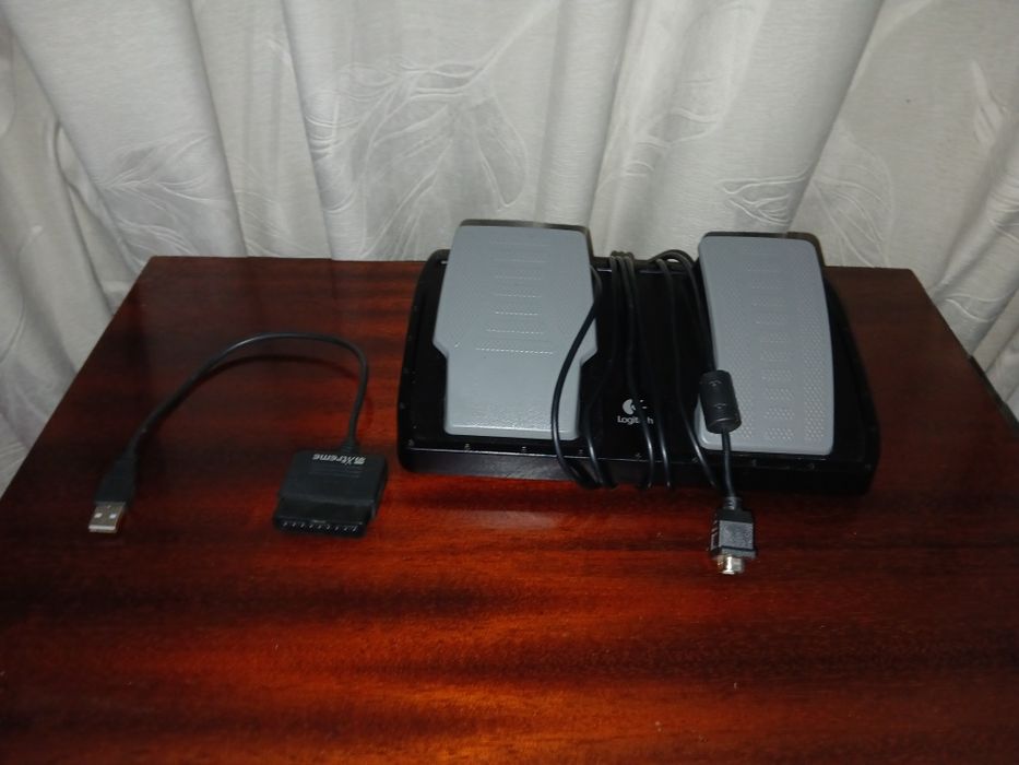 Volan Logitech PS2 cu Pedale și Adaptor PC