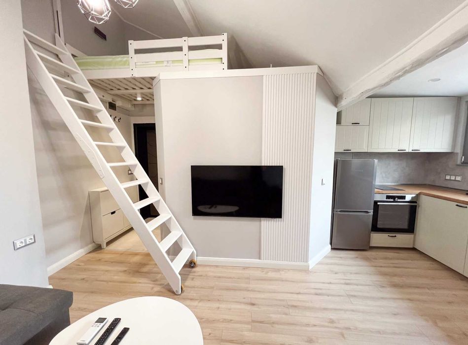 Дава се под наем Едностаен апартамент в София, Център - 35 кв.м за 500 € - Снимка #2