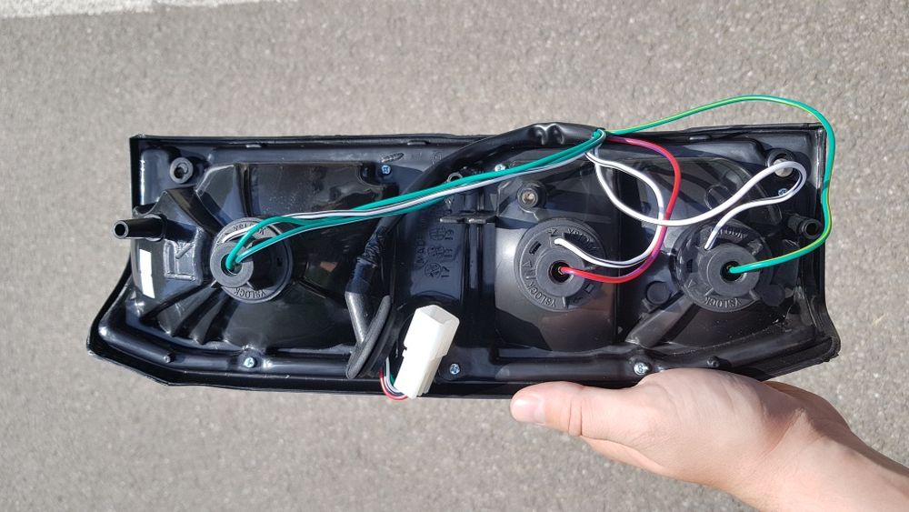 Lampa spate stop semnalizare Toyota Land Cruiser J70 73 79