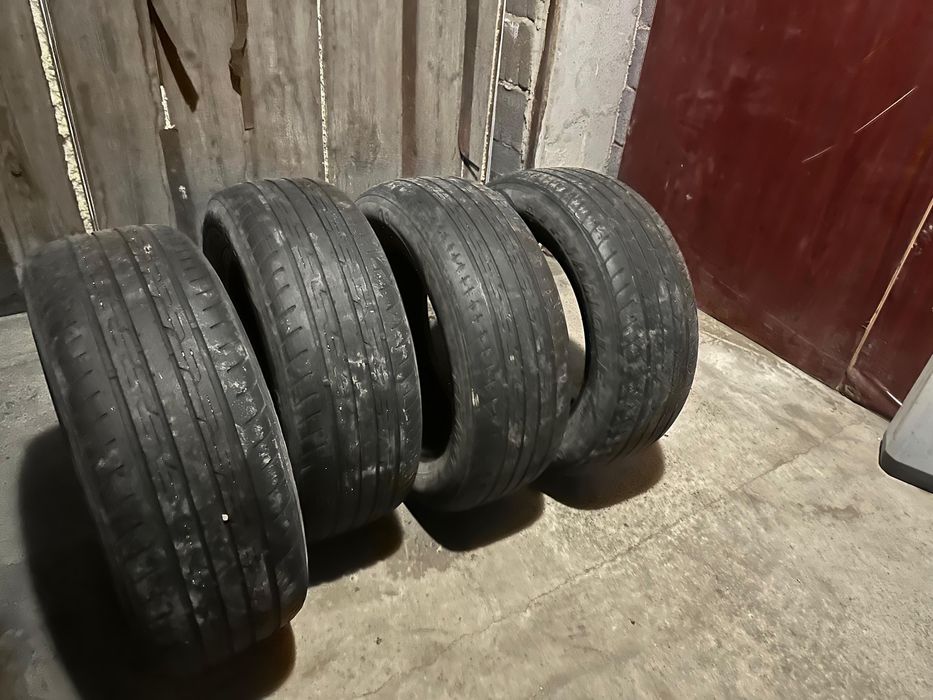 Продам шины на R16