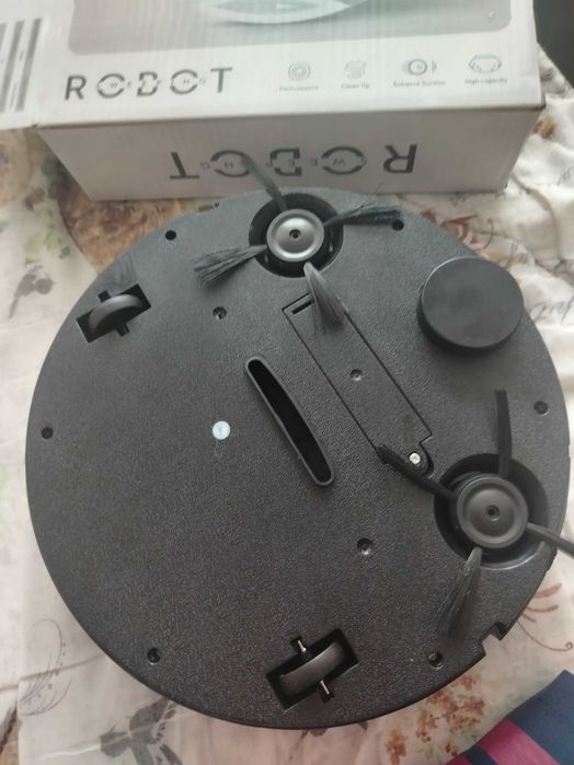 Прахосмукачка Робот