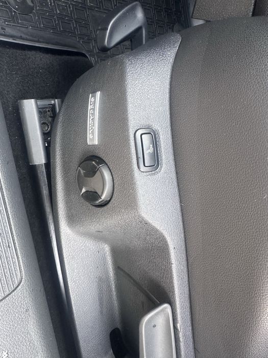 Golf 7 2.0 TDI DSG 2014 – Full dotări, întreținut, distribuție nouă