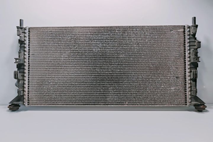 Radiator racire 3M5H8005TK Volvo V50 prima generatie seria