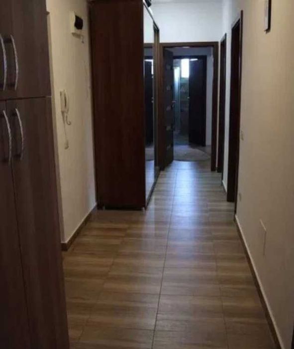 Дава се под наем Тристаен апартамент в Пловдив, Коматево - 90 кв.м за 321.3 € - Снимка #3