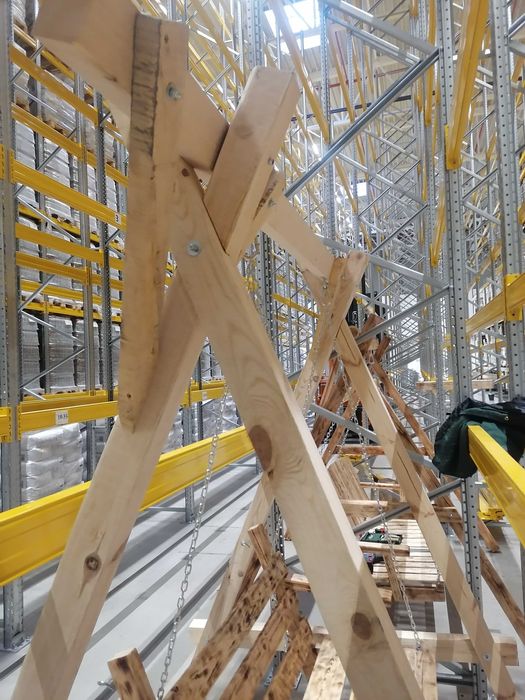 Дьрвени люлка за двор, нова