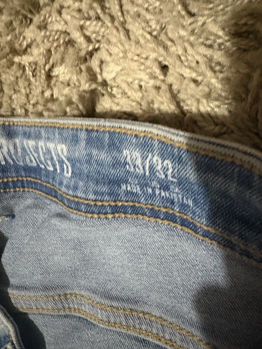 Мъжки скъсани дънки