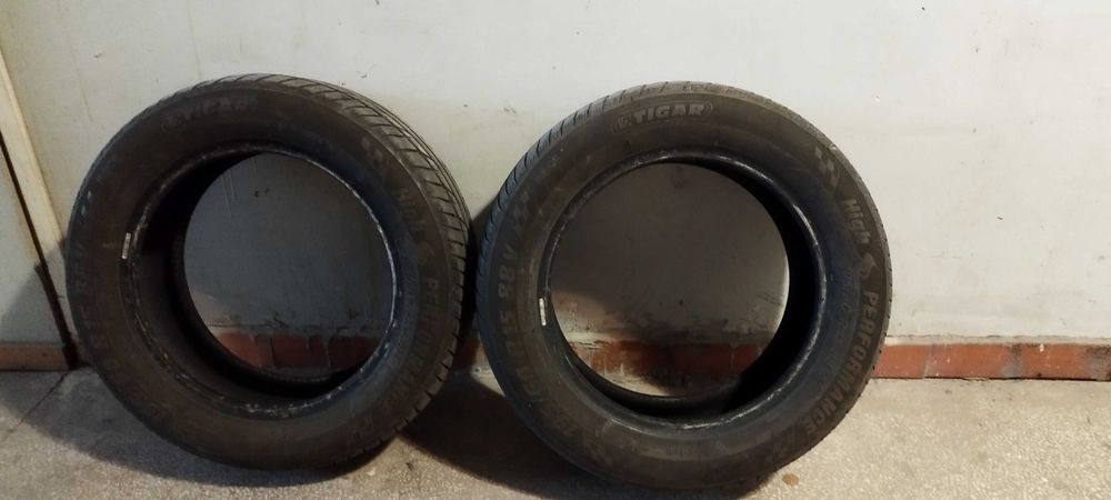 Четири броя летни гуми 195/60 R15