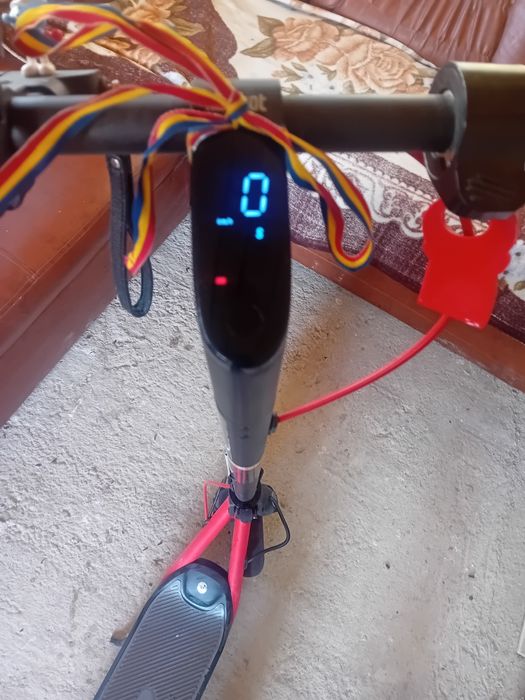 Trotinetă electrică ninebot de vânzare preț 1000 lei