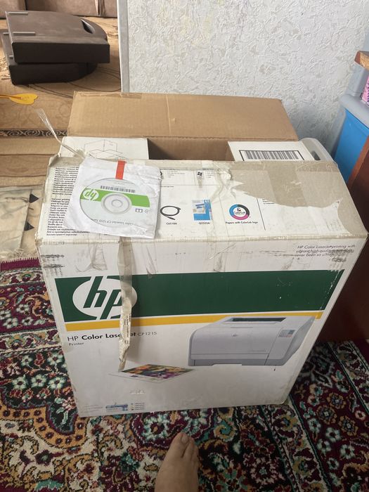 Продам принтер HP Color Jet CP1215