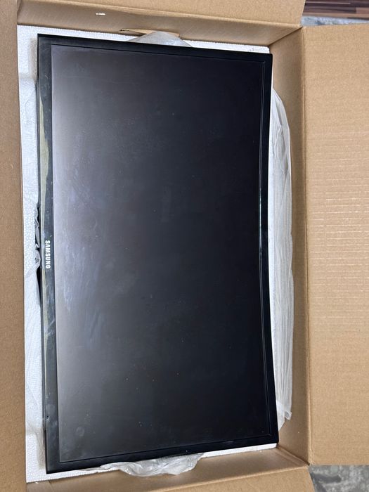 Vând componente PC – Placă video/Sursa/Monitor