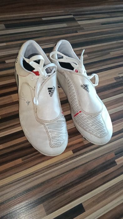 Ghete fotbal crampoane 36 Adidas F10