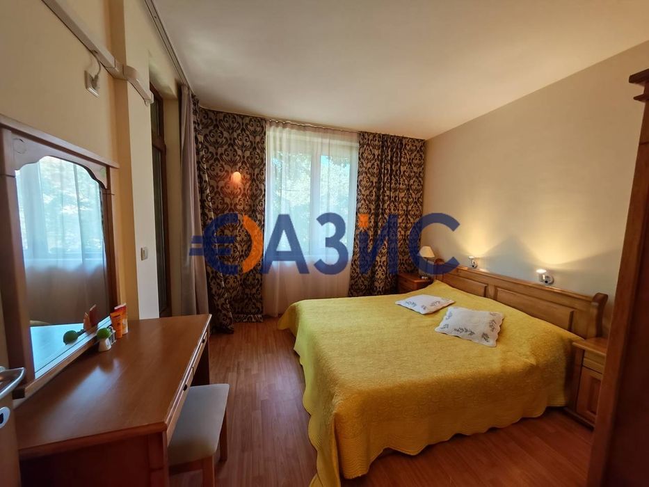 Продава се Двустаен апартамент в Свети Влас - 89 кв.м за 773 €/кв.м - Снимка #4