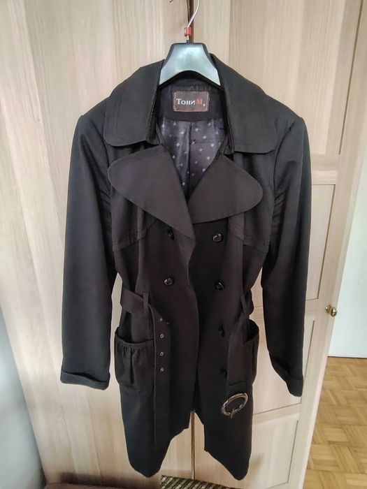 Стилен дамски тренчкот Тони М
