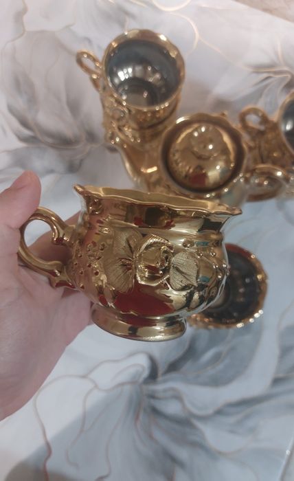 Чайный сервиз на 6 персон