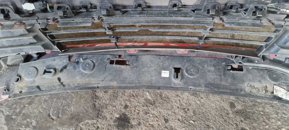 Bara fata BMW seria 3 F30 F31 facelift LCI