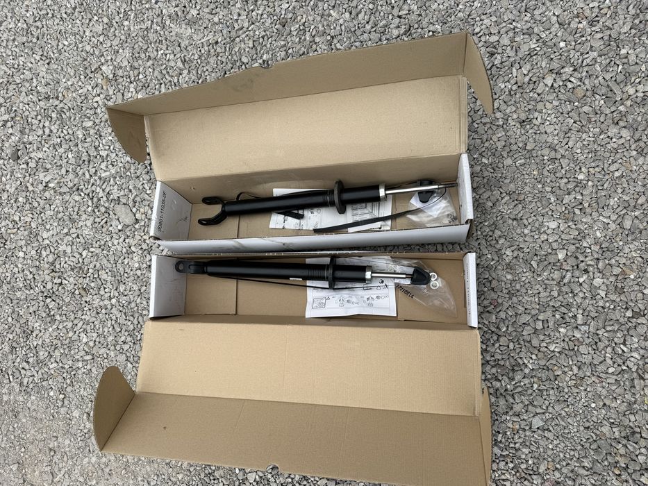 Нови амортисьори за Мерцедес 211