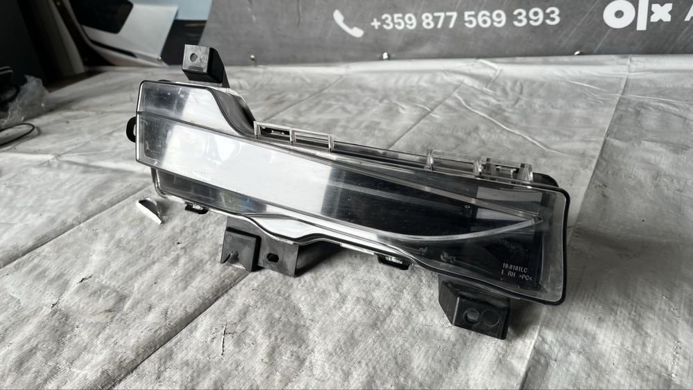 3 броя десен халоген Tesla 3 (2017-2023)