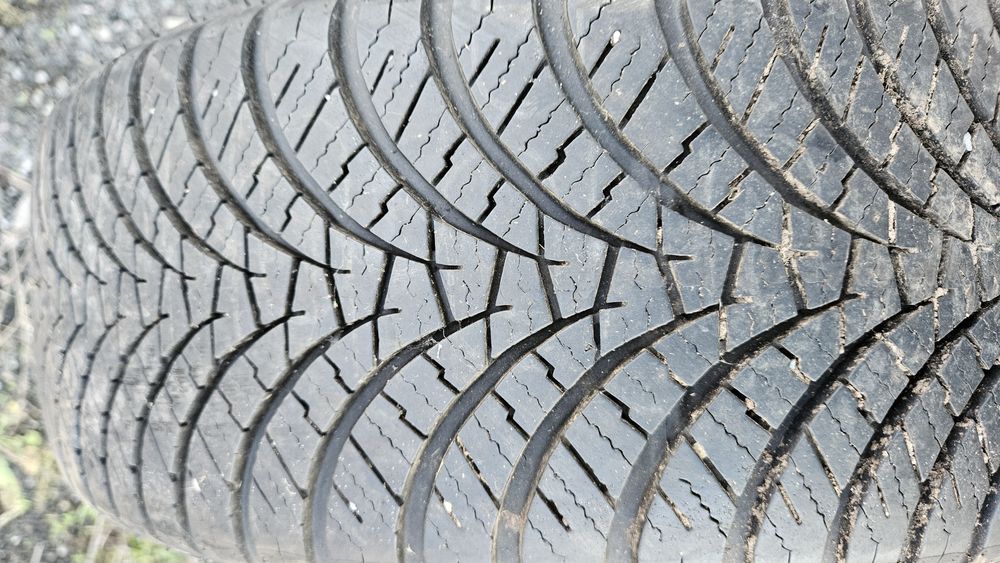 2бр гуми 185 60 14 дот 22 фалкен