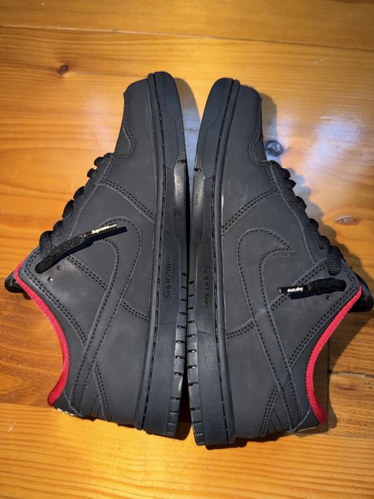 Nike SB Dunk Low x Supreme