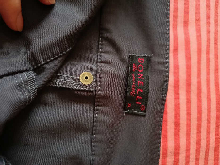 Пола до коляно – различни цветове и размери