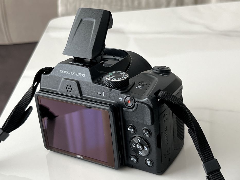 Aparat foto Nikon Coolpix B500, ca si NOU, camera foto