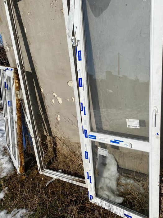 Дверь пластиковая