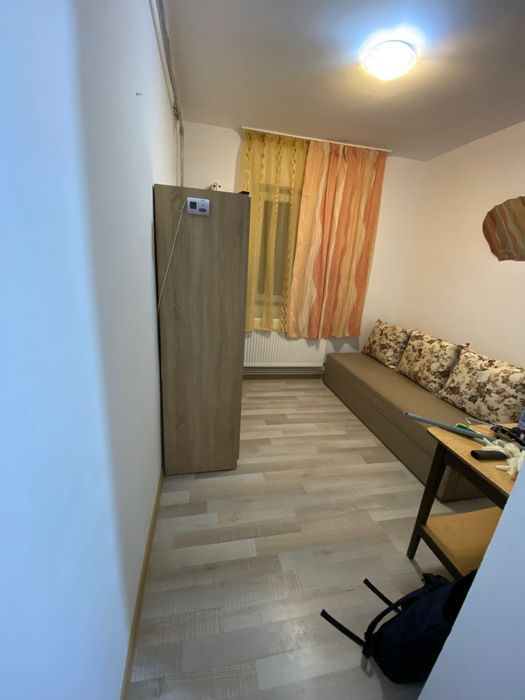 Vând garsonieră CF 2