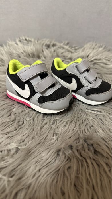 Обувки nike 19.5