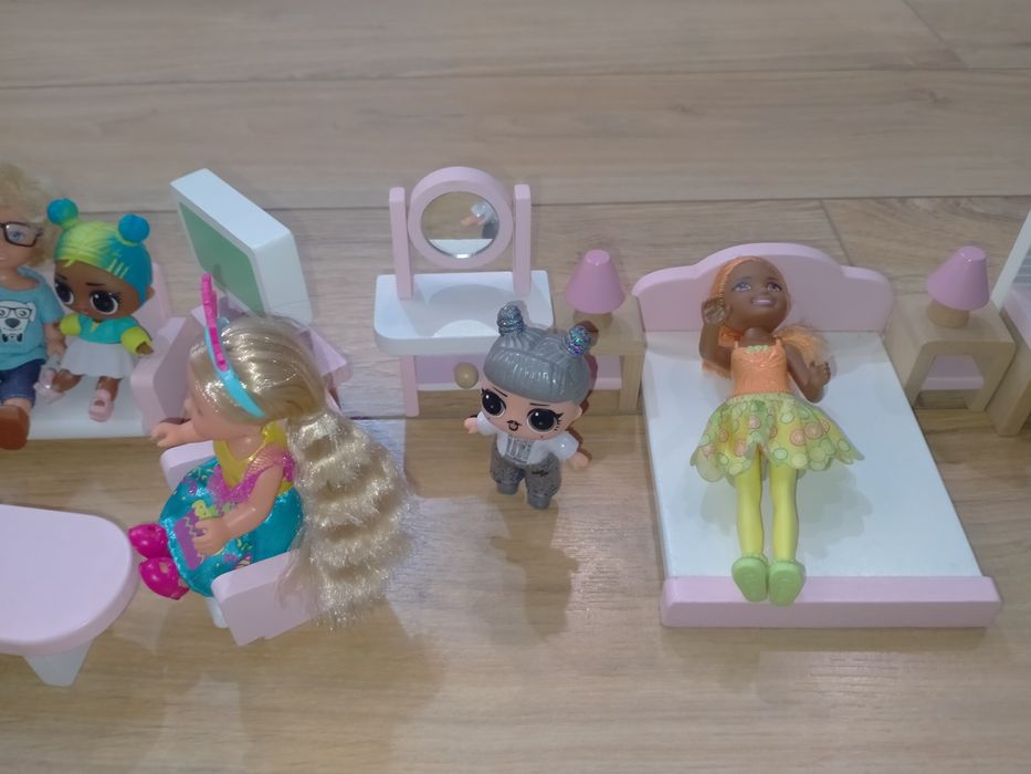 Продам мебель для пупсов