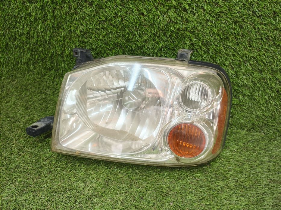 Фары nissan frontier  navara