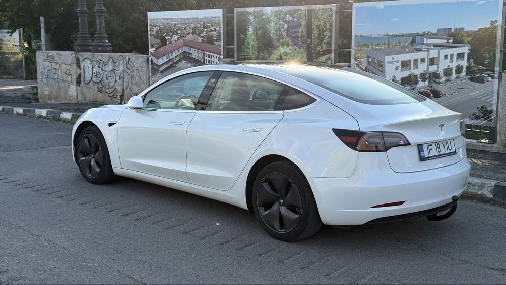 22000 euro Tesla Model 3 Long Range Dual Motor AWD 4x4  129.000 km model 2020  schimb doar cu Model X Plaid