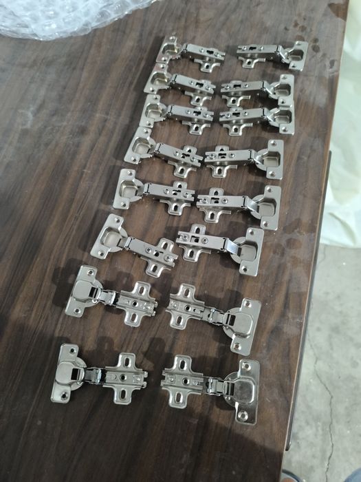 Панти за шкафове