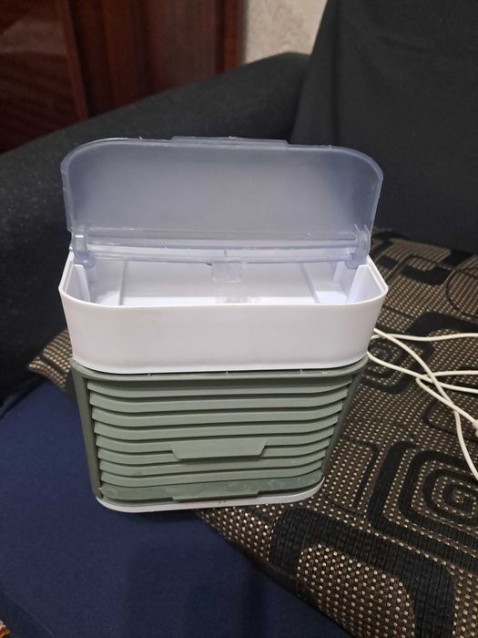 Мини вентилятор б/у в рабочем состоянии