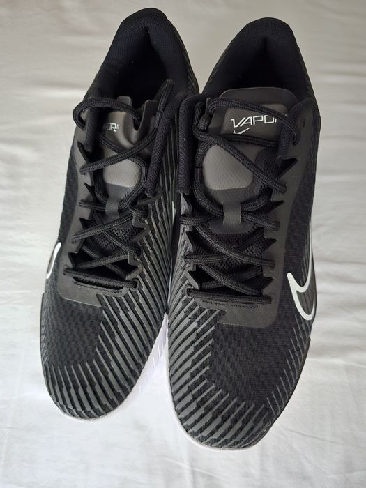 Nike Court Air Zoom Vapor 11 Clay
Nike
Black/White/Anthracite
Men's Pa