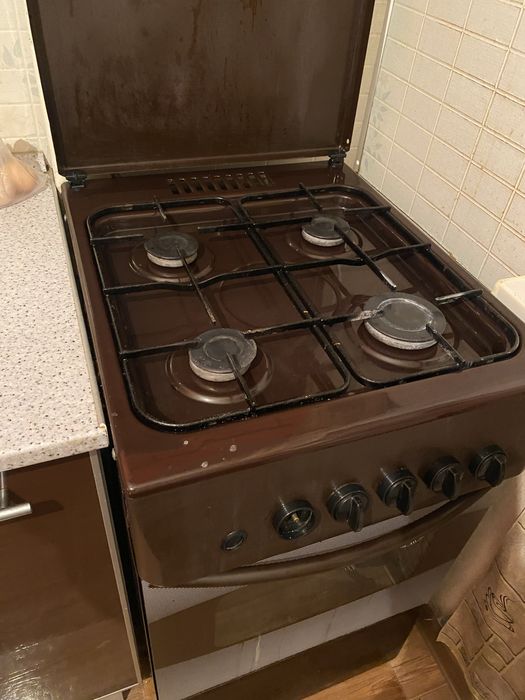 Продается газплита Гефест
