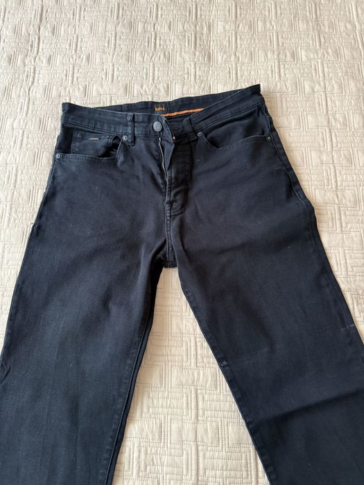 Blugi Boss negru intens