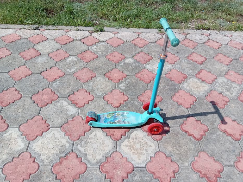 Самокат детский.